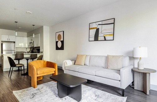 Walnut Creek Apartment | Blueground | Walnut Creek, pool, nr Mount Diablo