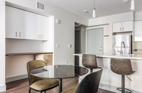 Walnut Creek Apartment | Blueground | Walnut Creek, pool, nr Mount Diablo