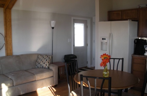 Bridgeport Cottage | Boating/Fishing Gem #1 on Oneida Lake near Bridgeport, only 20 min from Syr