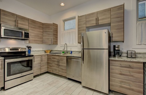 North End Apartment | Boise-Downtown-historical-unique Arthouse 2