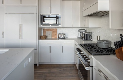 Spanish Peaks House | Book a Holiday Getaway Today! Luxury Townhome with Hot Tub! Beautiful Views!