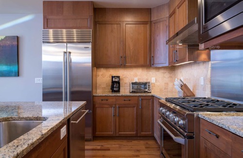 Ketchum Condo | Book a Holiday Getaway Today! Penthouse Condo with Mountain Views and Shared Rooftop Hot Tub!