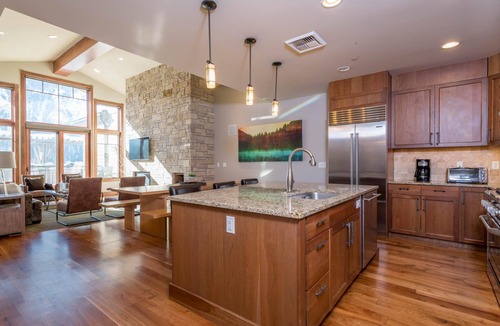 Ketchum Condo | Book a Holiday Getaway Today! Penthouse Condo with Mountain Views and Shared Rooftop Hot Tub!