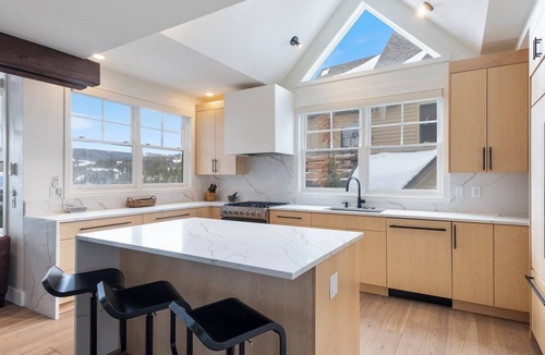 Saddle Ridge House | Book a Holiday Stay Today! Ski-in, Ski-out Townhome with Hot Tub and Fireplace!