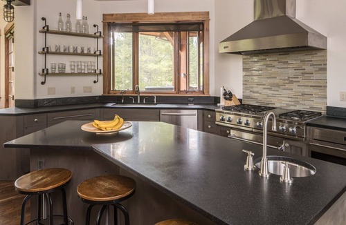 Spanish Peaks House | Book for Winter! Modern Mountain Home! Outdoor Fireplace, Near Ousel Falls Park!