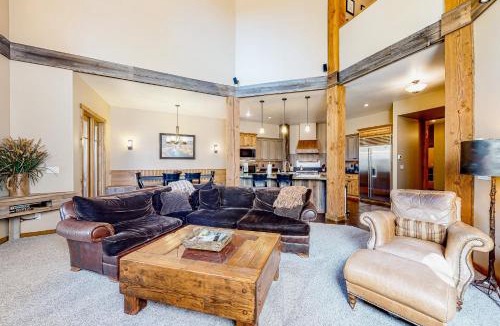 McCall House | BOTHR Steelhead