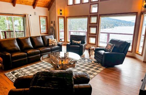 Sagle House | Bottle Bay View Lodge