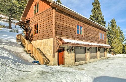 Bozeman House | Bozeman Cabin Deck with Jacuzzi and Gas Grill!