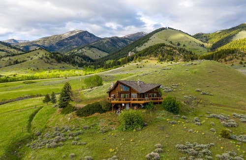 Belgrade House | Bozeman Overlook- Unparalleled Mountain Views!