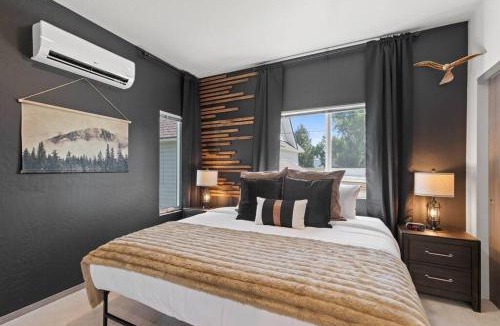 West Central Apartment | Brand New 2BD 1 5BTH Triplex Unit Near Downtown