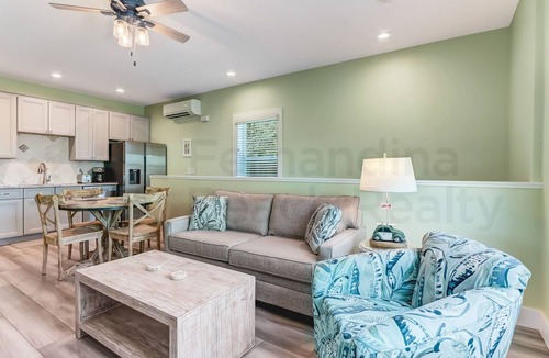 Fernandina Beach Condo | BRAND-NEW build! Dog Friendly! Close to Ocean! Above garage condo!