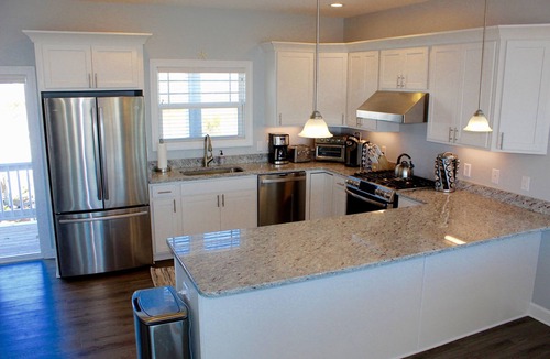 Surf City House | *Brand New House*Linens Included*