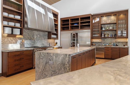 Park City House | Brand New Heated Pool and Hot Tub, Ski In Out Park City Chalet