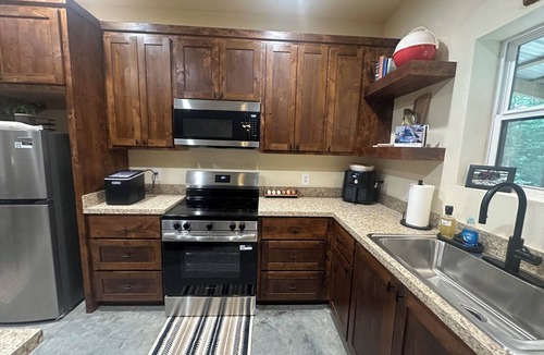 Sand Springs House | BRAND NEW Lodge Near Lake Keystone, Family Ready + BOAT Friendly 4pwgn