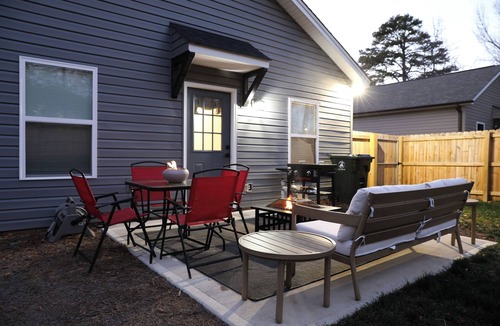 Lowell House | Brand-New Modern Lowell Lodge w/Firepit & Fenced Yard