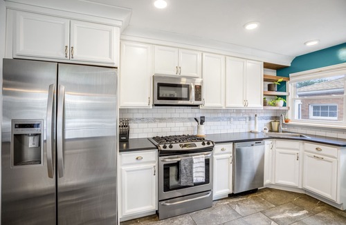 Great Falls House | BRAND NEW!