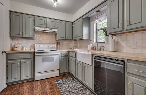 Mustang House | Brass & Bloom Retreat is a calm, cozy stay in a quiet neighborhood.