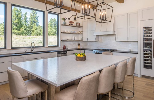 Antler Ridge Ski Chalet | Breathtaking Big Sky Luxury Retreat