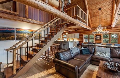 Bozeman Ski Chalet | Bridger Lodge: Ski-In Ski-Out/Hike/Bike/Fish/Hunt Bridger Bowl Ski Area