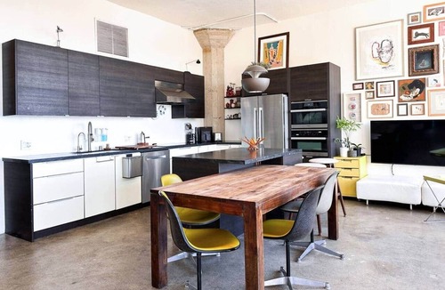 Downtown Los Angeles Condo | Bright & Airy 2BR Artist Loft 30+ Days Free Parking
