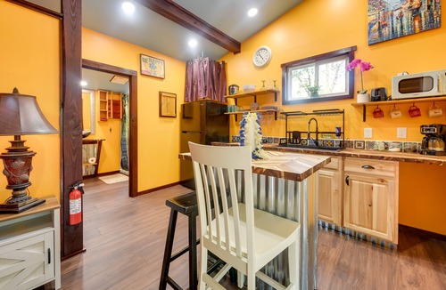 Supply Cabin | Bright Cabin w/Fire Pit - 2 Mi to Holden Beach!