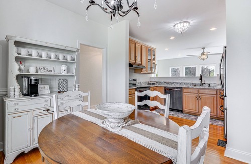 High Point House | Bright & Elegant Home in High Point w/Deck!