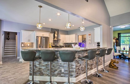 Hopkins House | Bright Hopkins Home w/Game Room & Fire Pit!