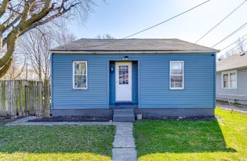 Muncie House | Bright Muncie Home with Yard about 2 Mi to Downtown!