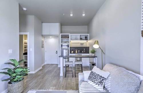 Downtown Apartment | Bright San Marcos Apartment w/Ideal Location