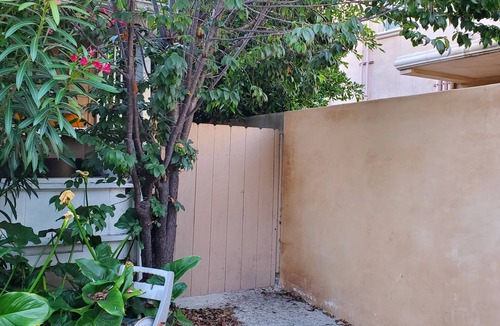 Palms House | Bright UCLA/Santa Monica 1B/1B Co-Living