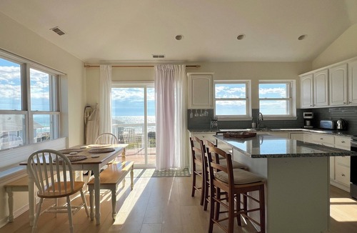 North Topsail Beach House | Brim of Beachfront Fenced Ocean View 2 Kings, 1 Queen & 4 Twin