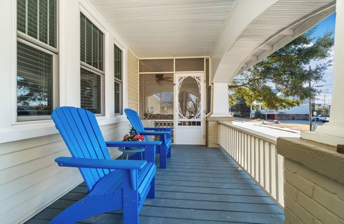 Oriental House | Bring the family & relax at Charming Coastal Retreat in the Village of Oriental