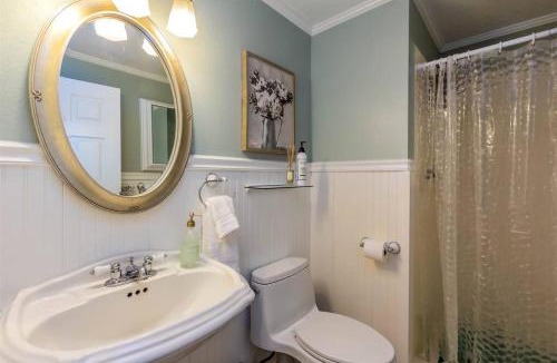 Orchard District House | Broken Bow Getaway Pet Friendly Midtown