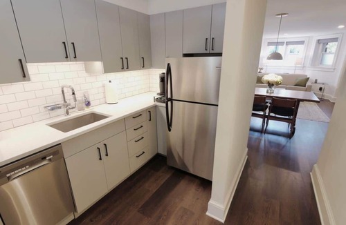 Logan Circle Apartment | Brownstone Logan 1 Bedroom - 1 mile to White House