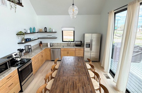 Hatch House | Bryce, Zion National and State Park Retreat