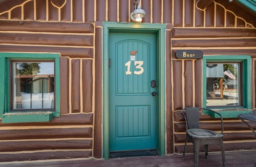 West Yellowstone Cabin | Bucking Moose Bear Cabin (#13)