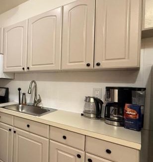 Manhattan Valley Apartment | Budget Comfortable Apartments