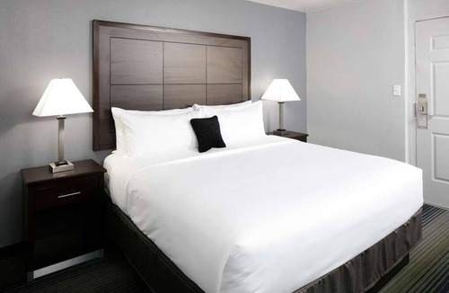 Downtown Tucson Hotel | Budget-Friendly Property, Outdoor Pool, Free Parking, Near Rialto Theatre