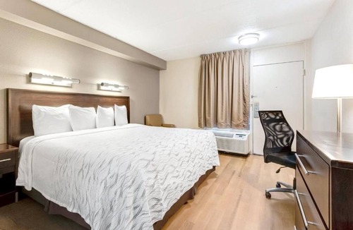 Charleston Hotel | Budget-Friendly Stay Perfect for Charleston Explorers