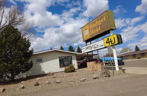 Bowman Hotel | Budget Host 4U Motel