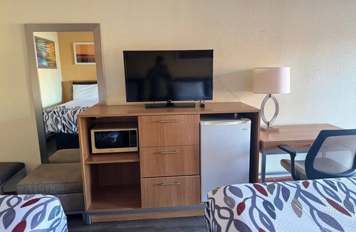 St. George Hotel | Budget Inn By Belvilla St George I-95