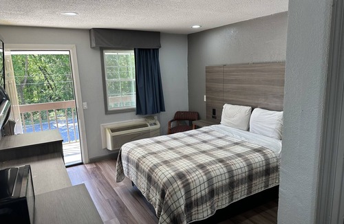 Columbia Hotel | Budget Inn Express