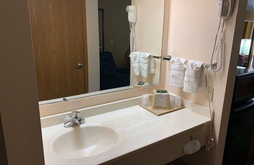 Nevada Hotel | Budgetinn & Suites