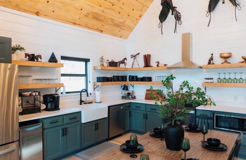 Hochatown Cabin | Build-Your-Own Mini Golf, Pool, Sauna, Games Galore - The Bitmore