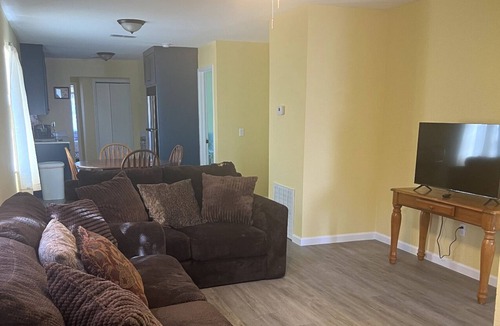 Harlingen House | Bunk Bed In Shared Room In Harlingen TX! 2C