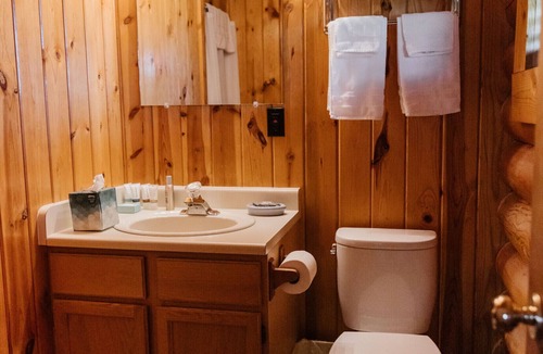 Bozeman Cabin | Bunkhouse 2 at Gallatin Canyon Cabins