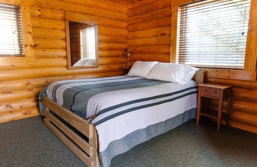 Bozeman Cabin | Bunkhouse 2 at Gallatin Canyon Cabins