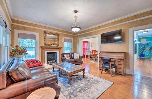 Burgaw House | Burgaw House w/Large Covered Porch & Swing!