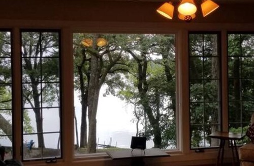 Farwell House | Buttercup Hideaway the perfect lake get away!