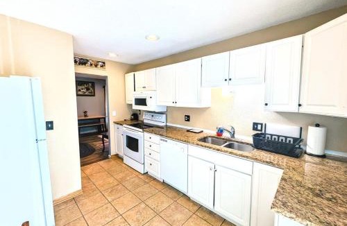 Des Moines House | By State Fair 5 bedrooms 2 baths